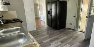 935 Allen Avenue Gallery 21