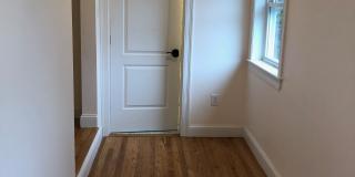 363 Windsor St Gallery 10