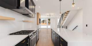 Modern Queen Anne Retreat with Rooftop Deck & Designer Finishes Gallery 8