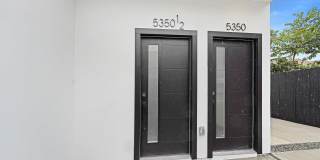 5350 1/2 Oakland Street Gallery 3