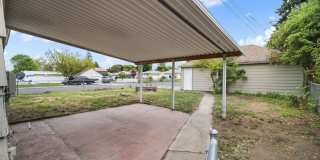 Comfortable Living in a Convenient Location – Charming 3BR 1BA Home at 2403 W Everett Gallery 39
