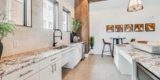 2201 Creekview Gallery 4