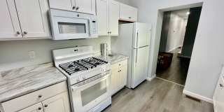STUDENT HOUSING OPPORTUNITY - Bright and Updated 2 Bedroom 1.5 Bath House in Oakland Gallery 8