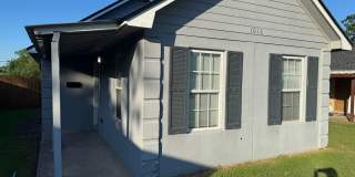 Updated 3 bed 1 bath Gallery 1