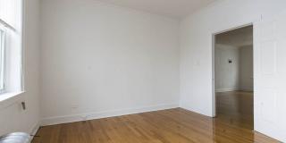 1735 W 79th Street Gallery 4