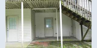 BEAUTIFUL 2 BED/ 2 BATH CONDO AVAILABLE NOW Gallery 1