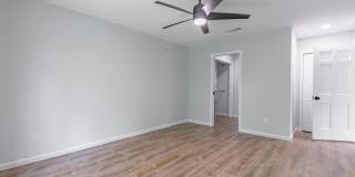 8118 BAYMEADOWS Circle Gallery 20