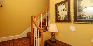 ** THE VINEYARDS SEASONAL ** 2 BED PLUS A DEN\2 BATH 2ND FLOOR COACH HOME READY FOR YOU ** VACATION READY HOME ** Gallery 16