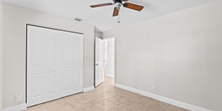 16628 Valencia Boulevard Gallery 21