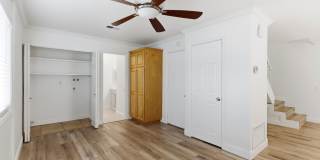 OPEN HOUSE SATURDAY 4/11 - 12PM TO 2PM Sunny and Bright 3 Bedroom End Unit in Yorktown Villas Neighborhood Gallery 18