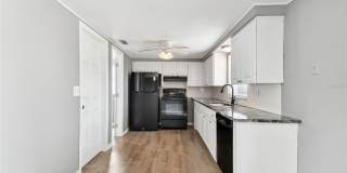 7721 ARBORDALE Drive Gallery 24