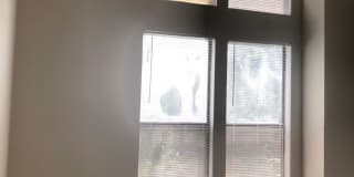 UT PRE-LEASE: 2 bed/2 bath West Campus Condo with cathedral ceilings, washer/dryer, 2 RSVD Pkg, Balcony Gallery 1