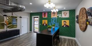 Highland Grand Gallery 3