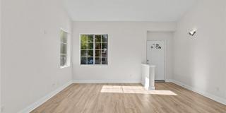 18800 Lull Street Gallery 2