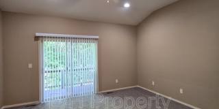 2146 North Woodlawn Boulevard Gallery 22