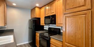 Beautiful 3 Bedroom 2 Bath Condo in Point Loma w/Three Private Patios Gallery 9