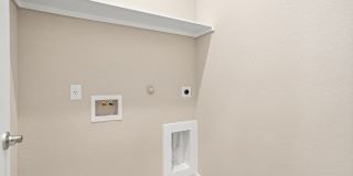 Luxury 3/2.5 Townhome Gallery 19