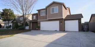 Stunning 2 Story Home! Gallery 1