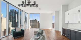 Josephine Gallery 77