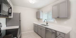 NEWLY-REMODELED 3-BEDROOM HOME IN HERITAGE SUBDIVISION Gallery 12