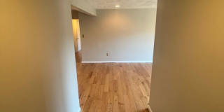 Cozy 3 Bedroom 1 Bathroom Condo- Conveniently Located at DC line Gallery 4