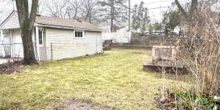 907 Bruce Street Gallery 13