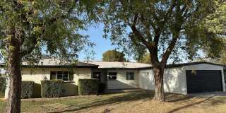 4314 E Oak Street Gallery 1