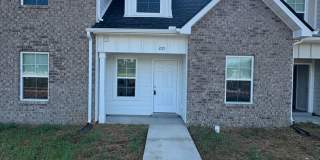 3 bedroom 2.5 bath townhome, ready for move in Gallery 1