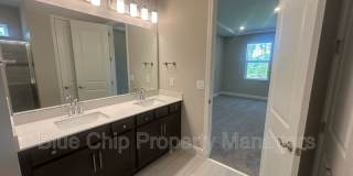 1125 British Circle Gallery 17