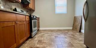 Gorgeous 3-Bedroom Townhome in Juniata! Available NOW! Gallery 7