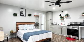 **1003 E Ridgewood Long Beach** single level back house Studio 1 bath !! 2 weeks free OAC !! Gallery 1