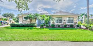 Stunning Pool Home in Town Park! Gallery 1