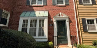Fabulous Sun Splashed 3 BR, 2.5 BA Townhome in Kenwood Forest! Gallery 1