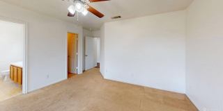 Fantastic - 3 bed 2 bath with Solar Panels Gallery 7
