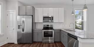 Riverwood Apartments and Townhomes Gallery 33