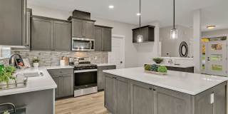 Award winning school district! 4 bedroom with RV and boat parking! Gallery 14