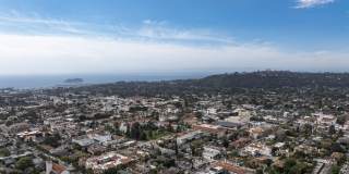 1235 Garden Street Gallery 17