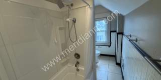 2403 North Clinton Street Gallery 12