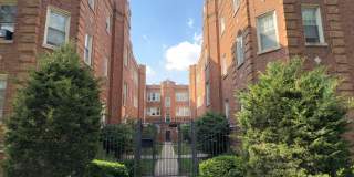 Belmont-Cragin One Bed/1 Bath! Cats welcome **Income Guidelines Apply** Gallery 5