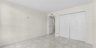 4240 OAKS Terrace Gallery 27