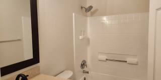 Cozy 3BR 1BA House Near Buckingham Area RECENTLY REDUCED! Gallery 4
