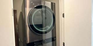 Beautifully Renovated 3BR Rowhome Near Johns Hopkins – Gated Parking + Modern Upgrades Gallery 35