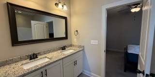 Eagle Ridge Townhome - Furnished Unit - Opelika Gallery 31