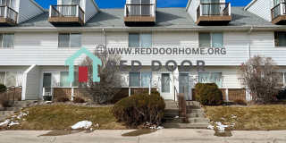 3 bedroom Condo in ideal location Gallery 21