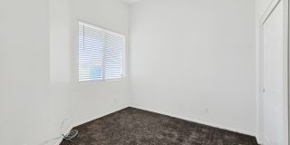 Clean and Cozy home in desirable area! Gallery 22
