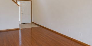 Spacious Southwest Fort Collins Townhome Near Cathy Fromme Prairie - 3bd 3ba AVAILABLE Gallery 3