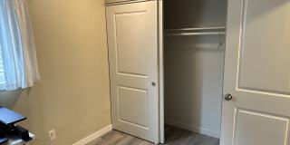 2626 East Madison Street Gallery 5