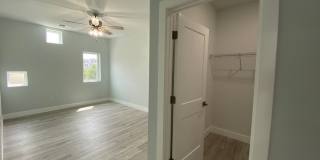 132 E University Gallery 20