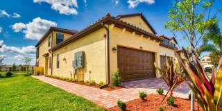 Annual Unfurnished Rental – Coach Home 3 Bedrooms, 2 Baths, 2 Car Garage, with Resort Like Amenities – Gran Paradiso Community! Gallery 34
