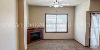 Rent Special: 2-Bedroom, 2-Bath Condo in Ankeny with Detached Garage! Gallery 5